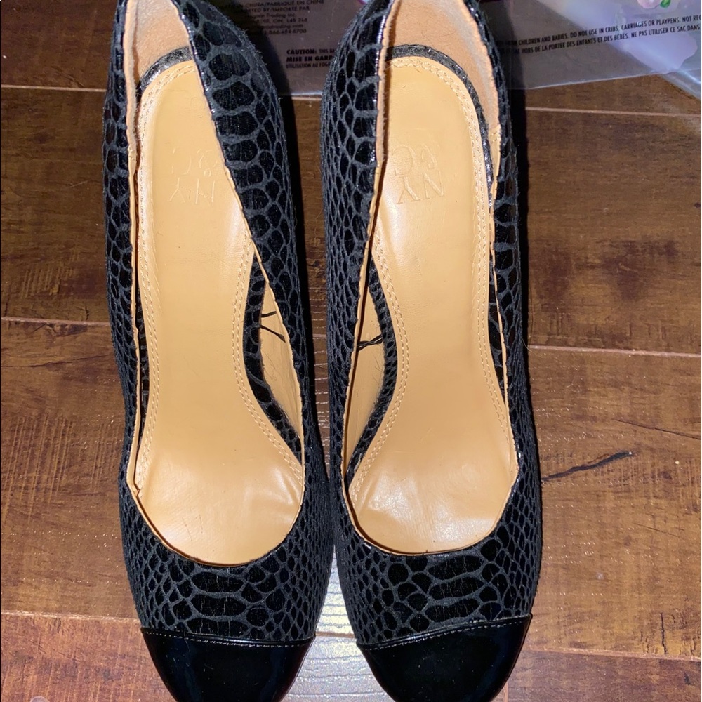 New York and company heels